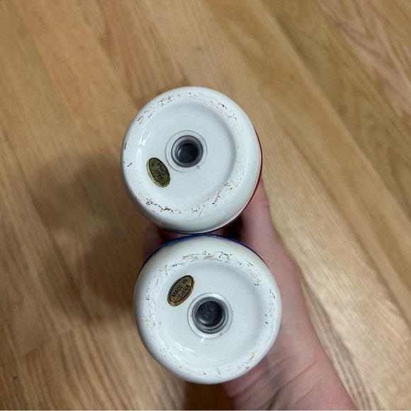 Vintage Snowman Salt & Pepper Shakers Red Blue Holiday Winter Christmas - Picture 4 of 5